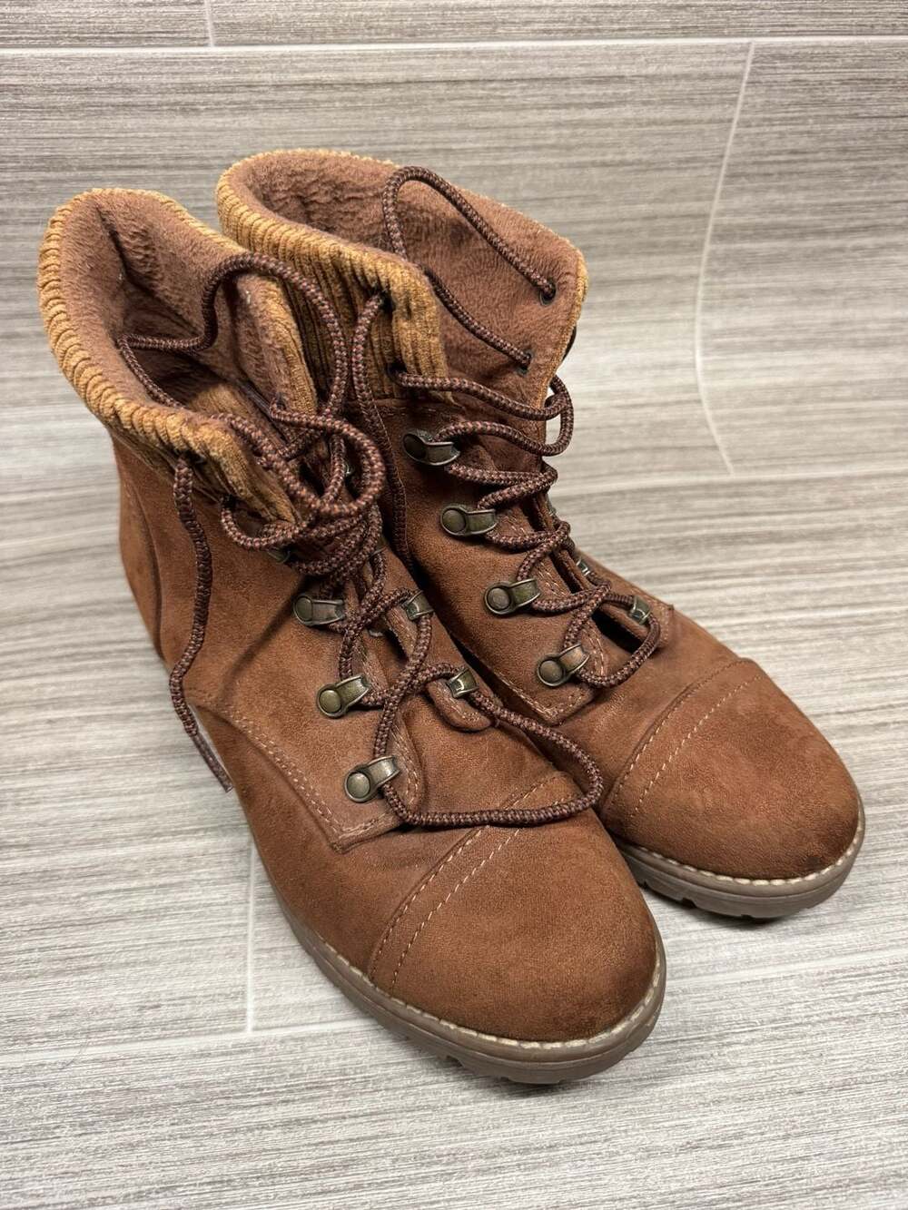 Universal Thread Danica Brown Micro Suede Sweater Cuff Ankle Combat Boot